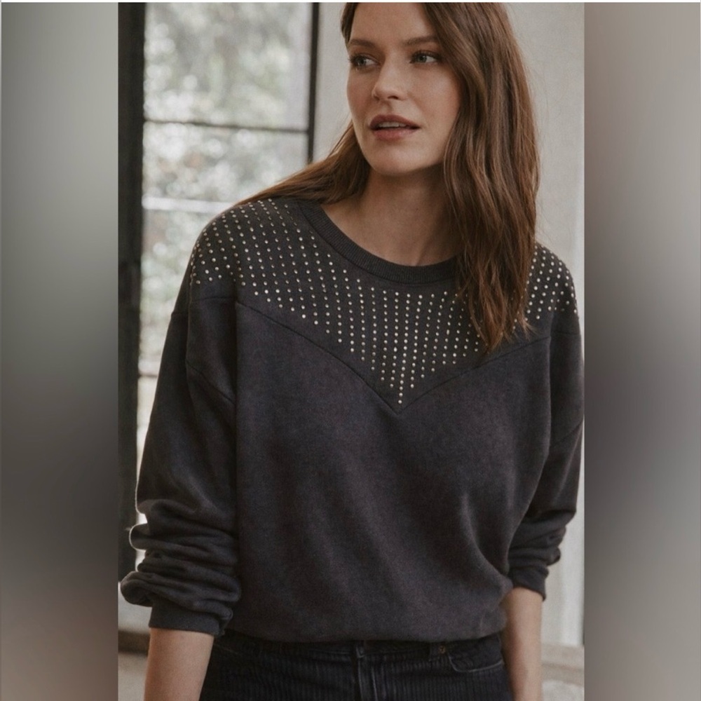 EVEREVE Harvey Studded Crewneck Sweatshirt Women’s Medium Charcoal Gray NWT